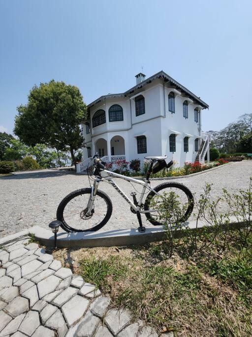 Niharika, The Old Place Villa Kalimpong Exterior photo